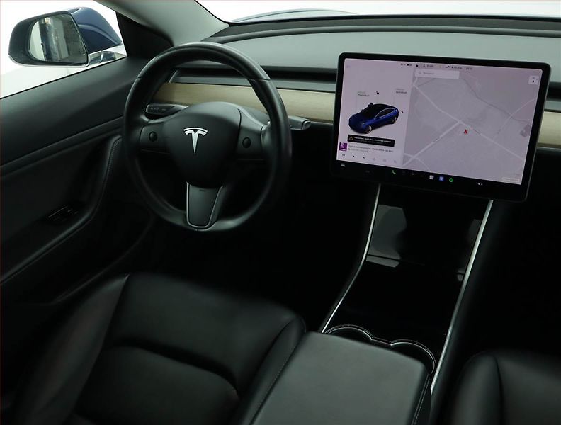 Tesla Model 3 (2019) Long Range 4WD 78kWh, SoH 81% - fotka 7 z 22