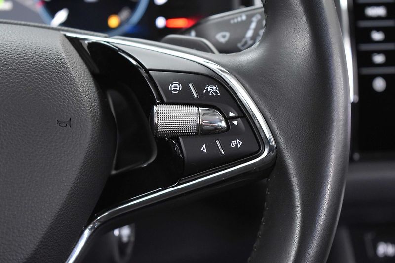 Škoda Kodiaq TDI 147kW L&K*TAŽNÉ*DPH*ČR 1.M - fotka 21 z 49