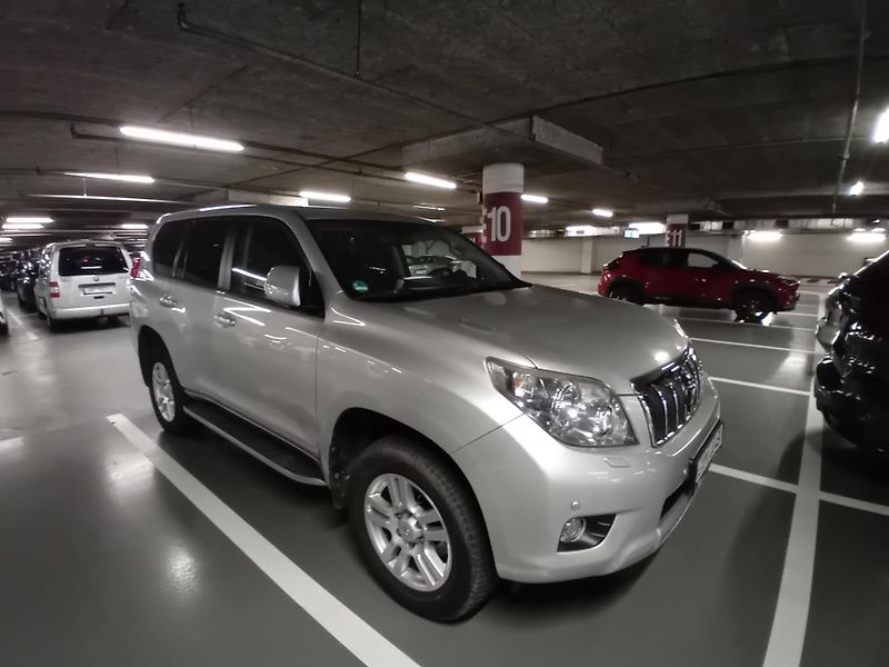 Toyota Land Cruiser (2010) 2.8D 4x4 150 - 60 Anniversary - fotka 6 z 6