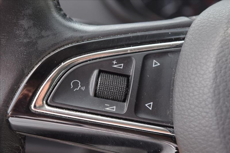 Škoda Octavia 1,4 TSI 110KW NÍZKÉ KM XENONY - fotka 39 z 51