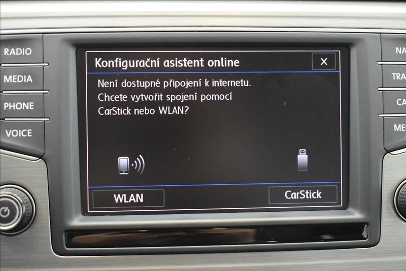 Volkswagen Golf Sportsvan 1,4 TSi, 1.maj,NAVI,XEN,LED - fotka 20 z 36