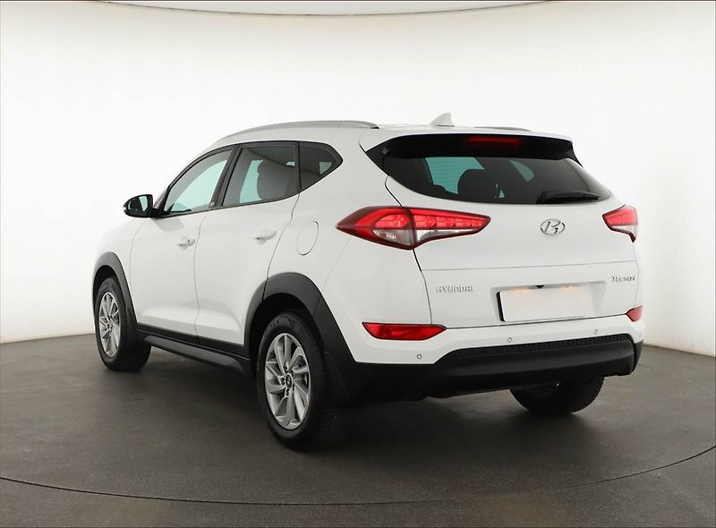Hyundai Tucson (2018) 1.7 CRDi, Navi, Tempomat - fotka 4 z 19