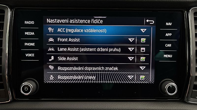 Škoda Kodiaq 2.0 TDI DSG 4x4 L&K - fotka 29 z 32
