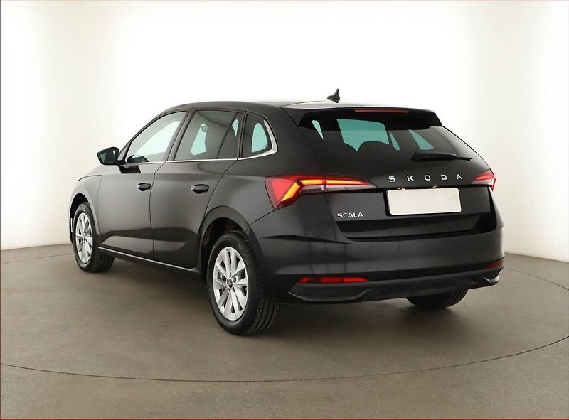 Škoda Scala (2025) 1.0 TSI, Top Selection, FullLe - fotka 4 z 14