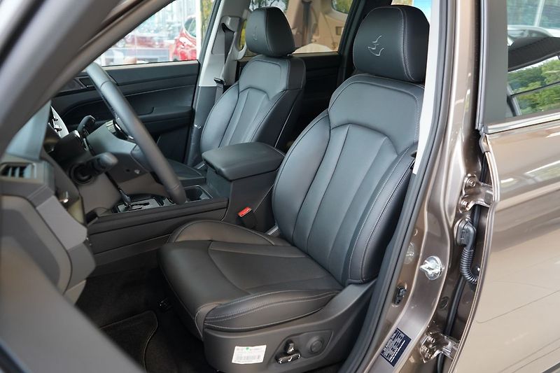 Ostatní (2026) PREMIUM 2.2 Diesel E-XDI 74625 - fotka 9 z 15