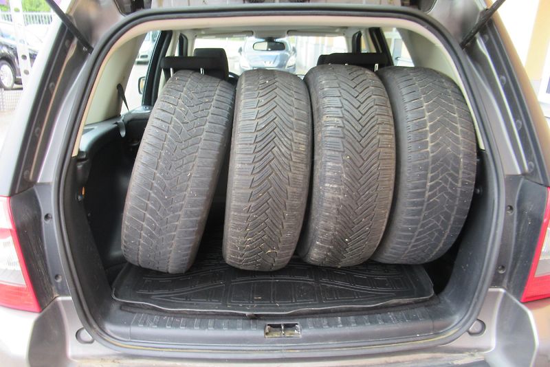 Land Rover Freelander 2.2TD 4x4 AUT. KLIMA TAŽNÉ - fotka 17 z 20