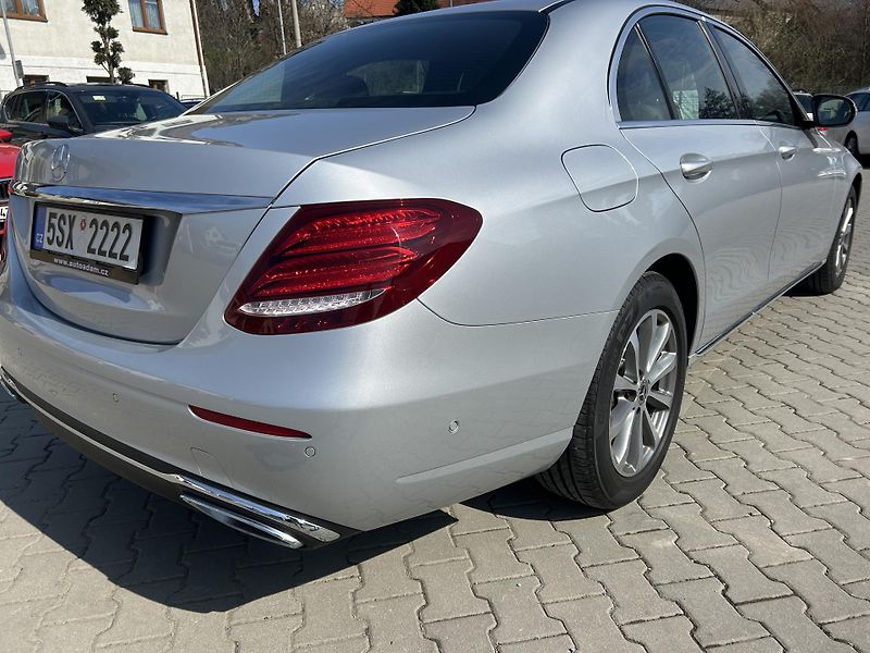 Mercedes-Benz Třídy E E 350d 190kW nové v ČR 58639km - fotka 11 z 61