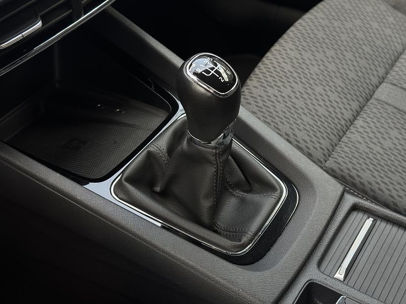 Škoda Octavia (2021) IV 1.5TSi MAN, Style Kessy DPH - fotka 28 z 44