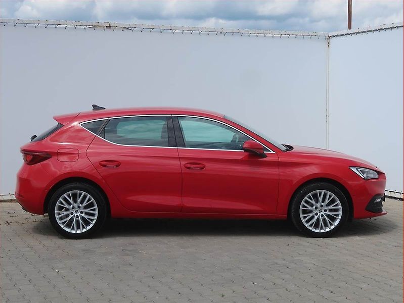 Seat Leon (2021) Xcellence 1.0 TSI, Automat - fotka 6 z 17