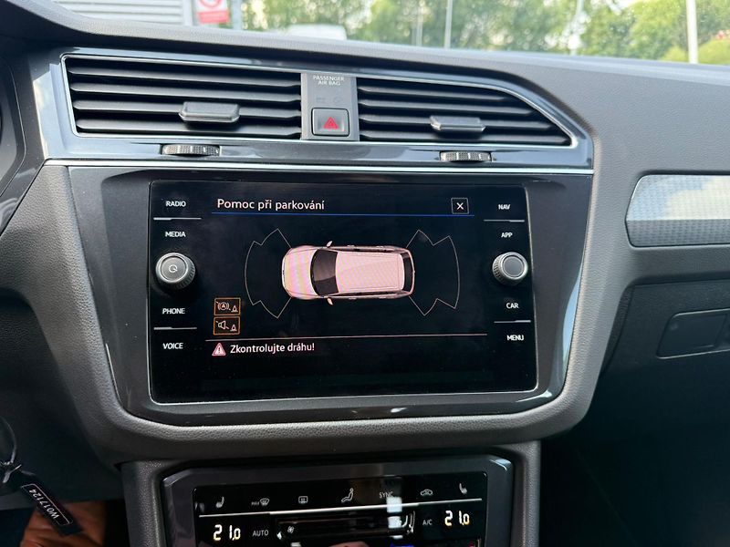 Volkswagen Tiguan 1.5TSI 110kW DSG - fotka 14 z 21