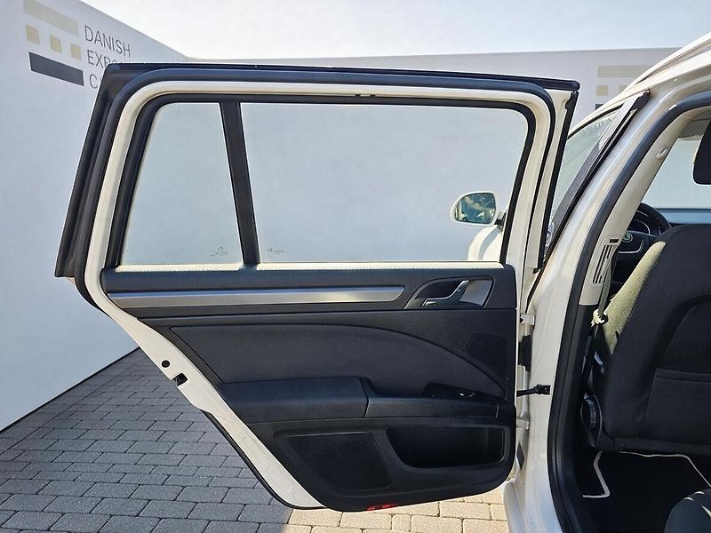 Škoda Superb 1.4 TSI 92 kW,TAŽNÉ,SERVISKA - fotka 26 z 40