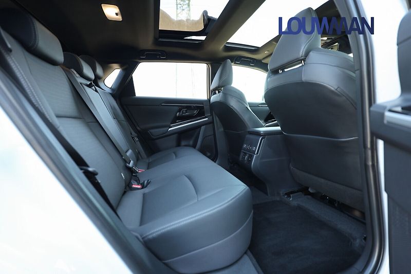 Toyota bZ4X BEV EXECUTIVE AWD - fotka 22 z 28