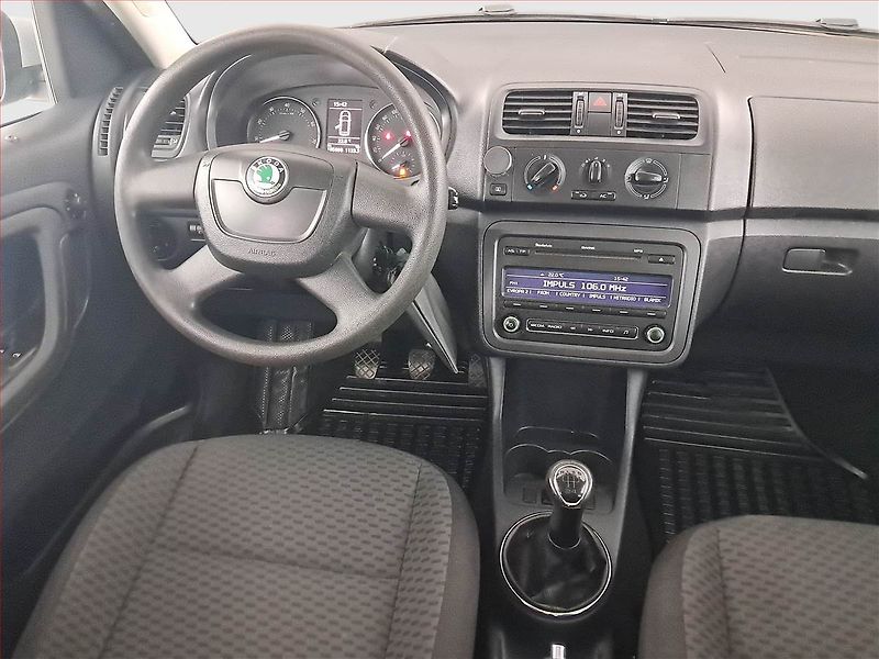 Škoda Roomster (2011) 1.2 TSI - fotka 7 z 17