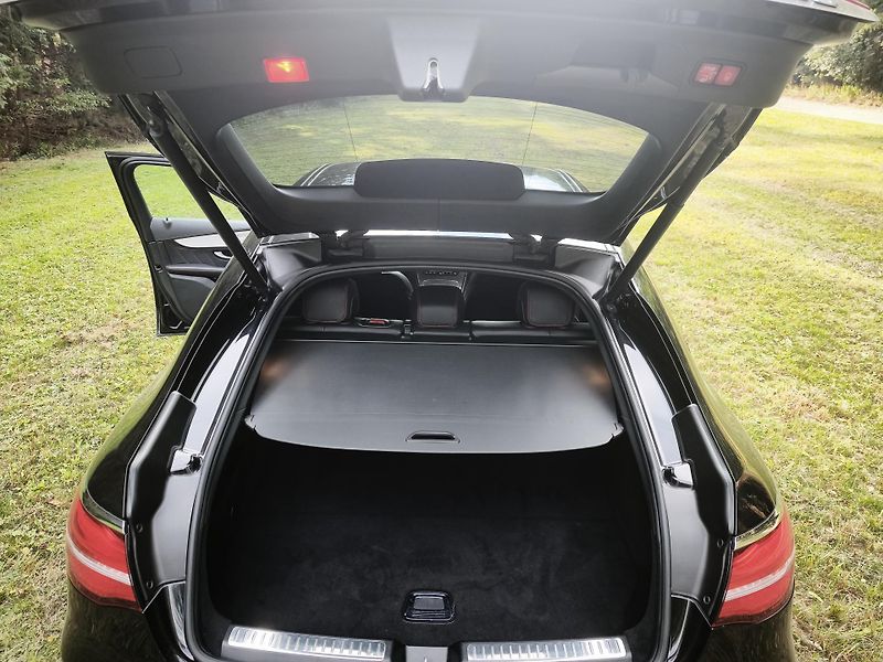 Mercedes-Benz GLC (2018) - fotka 11 z 20