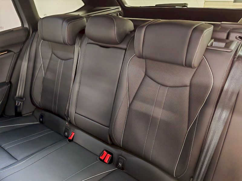 Škoda Superb (2025) Combi 2.0 TDI 142 kW DSG 4x4 S - fotka 28 z 36
