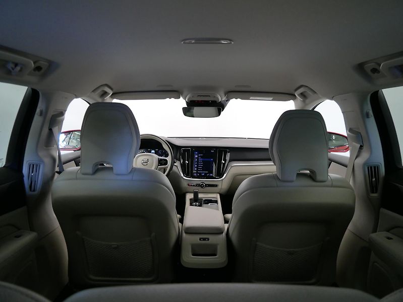 Volvo V60 - fotka 25 z 30