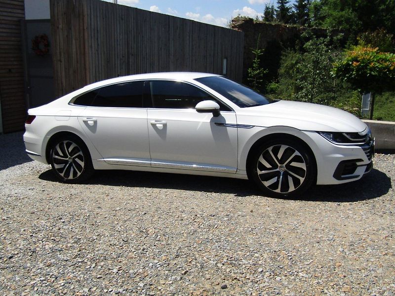 Volkswagen Arteon (2019) 2.0 TDI 140kW R-Line - fotka 2 z 44