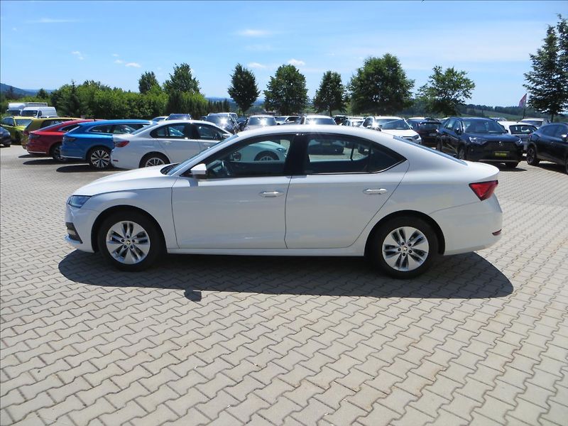 Škoda Octavia 1,5 TSI 110kW Ambition ČR - fotka 4 z 22