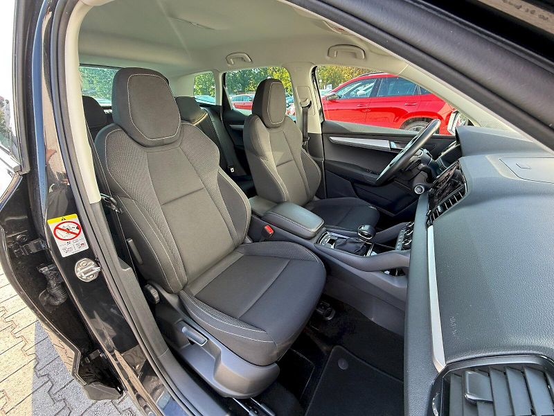 Škoda Karoq (2024) 1.5 TSI 110 kW DSG Selection - fotka 23 z 24