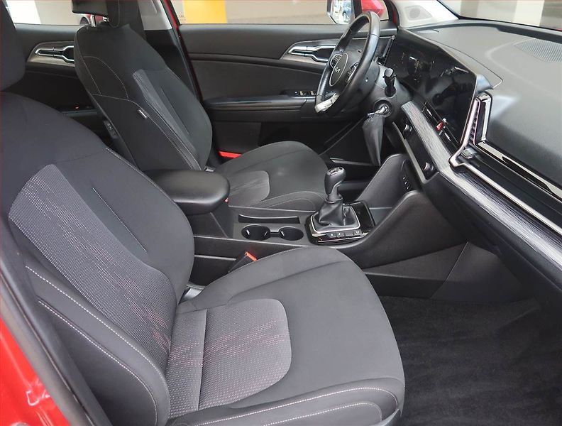Kia Sportage (2023) Exclusive 1.6 CRDi MHEV - fotka 9 z 22