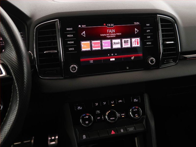 Škoda Karoq (2020) Sportline 1.5 TSI, ČR - fotka 12 z 26