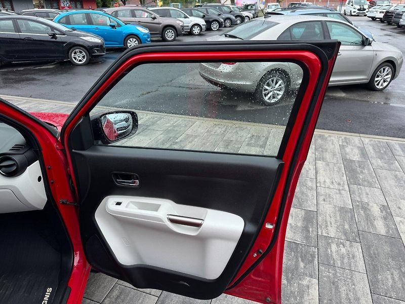 Suzuki Ignis (2017) 1.2i 66kW - fotka 25 z 31