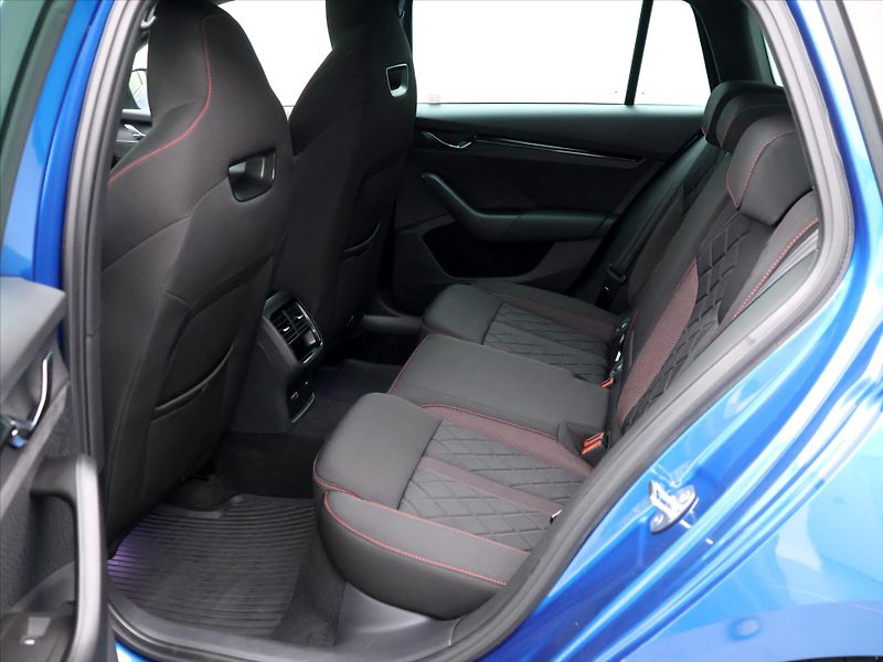 Škoda Octavia RS 2,0 TDI 147kW DSG CZ DPH - fotka 14 z 41