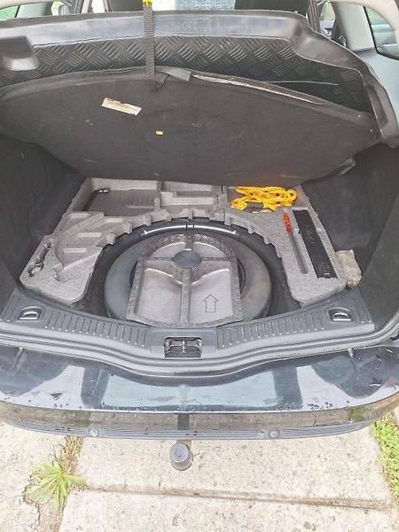 Ford Mondeo (2010) kombi MK4, 2.0 TDCi (85kW) - fotka 14 z 22