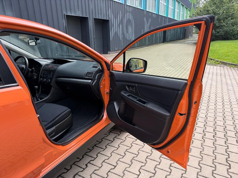 Subaru XV 2,0i AWD / servis.kn. /  - fotka 19 z 30