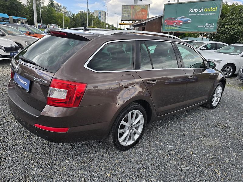 Škoda Octavia 1.4TSI NAVI XENON KŮŽE 1Majite - fotka 6 z 26