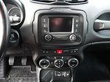 Jeep Renegade (2016) 1.4 MultiAir limited, ČR, AC - náhled 11