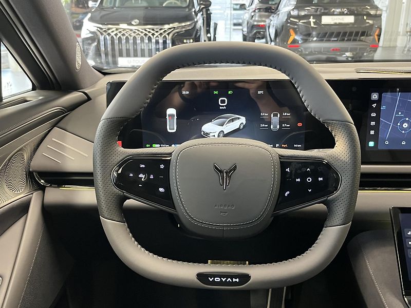 Voyah PASSION (2025) PHEV 4x4 - fotka 9 z 20