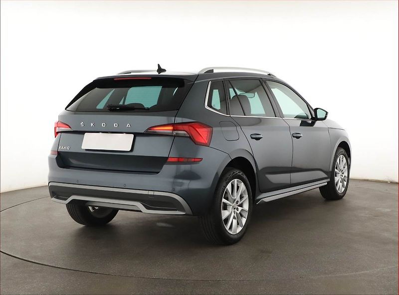 Škoda Kamiq (2021) Style 1.0 TSI, Serv.kniha - fotka 5 z 16
