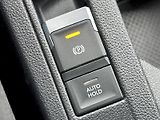 Volkswagen T-Roc (2023) 1.0 TSI 81 kW Life - náhled 12