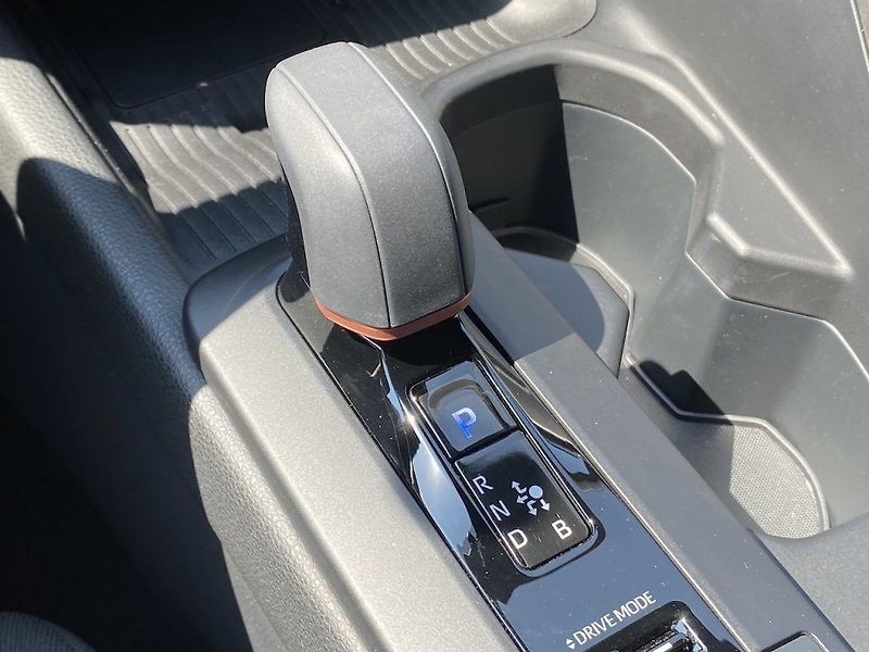 Toyota C-HR 1.8HEV, ČR, Style Bi-tone - fotka 25 z 32