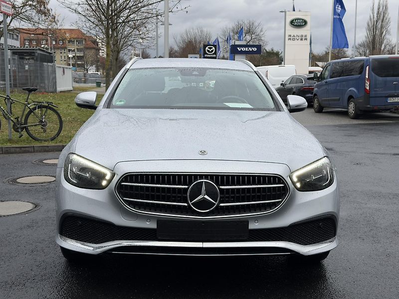 Mercedes-Benz Třídy E E 220 d T 9G-TRONIC Avantgarde - fotka 17 z 36