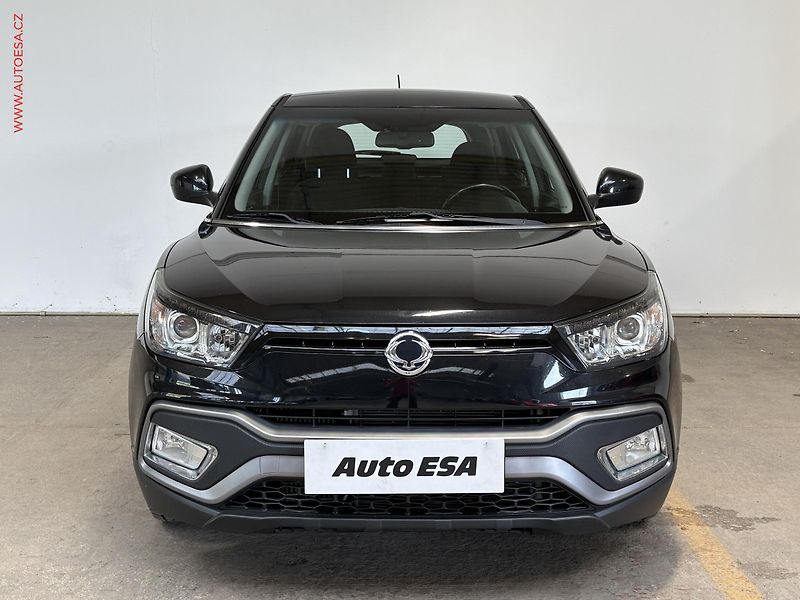 SsangYong XLV (2016) 1.6 D 4WD, AT, +ALU - fotka 2 z 16