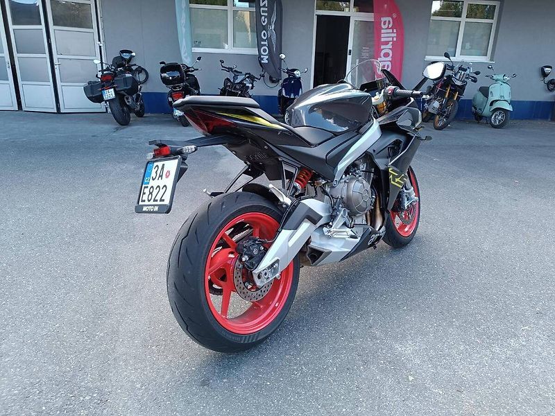 Aprilia RS 660 (2025) Venom Yellow - fotka 6 z 13