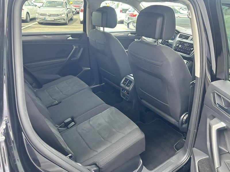 Volkswagen Tiguan 2.0TDI 110kW DSG - fotka 6 z 23