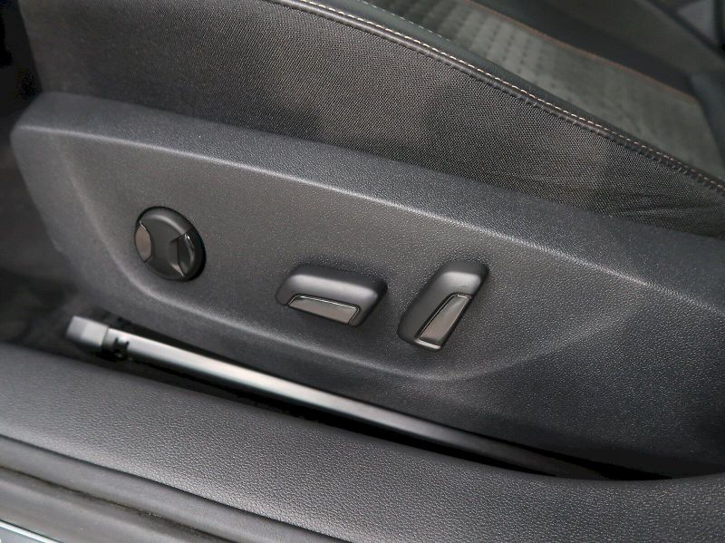 Škoda Kamiq (2025) TOP SELECTION 1.0TSI 85KW DSG - fotka 14 z 41