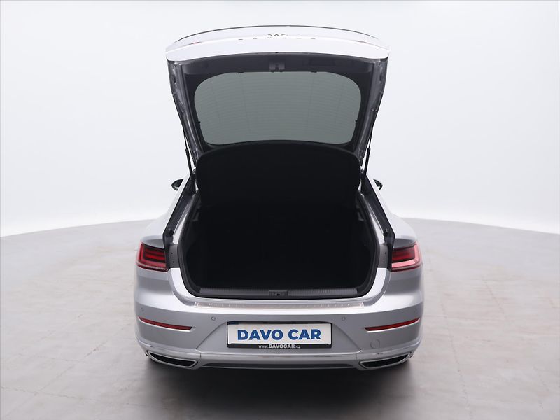 Volkswagen Arteon 2,0 TDi DSG R-line Pano - fotka 9 z 28