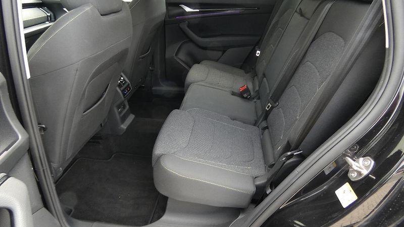 Škoda Kodiaq 2,0 TDi Selection 142 kW 4x4 D - fotka 20 z 26