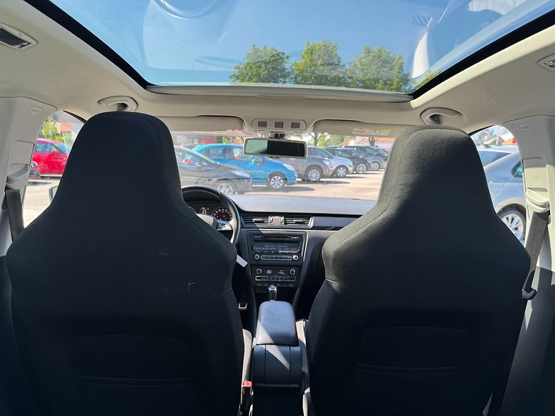 Škoda Rapid (2015) Spaceback Style + 1.4 TSI DSG - fotka 23 z 31