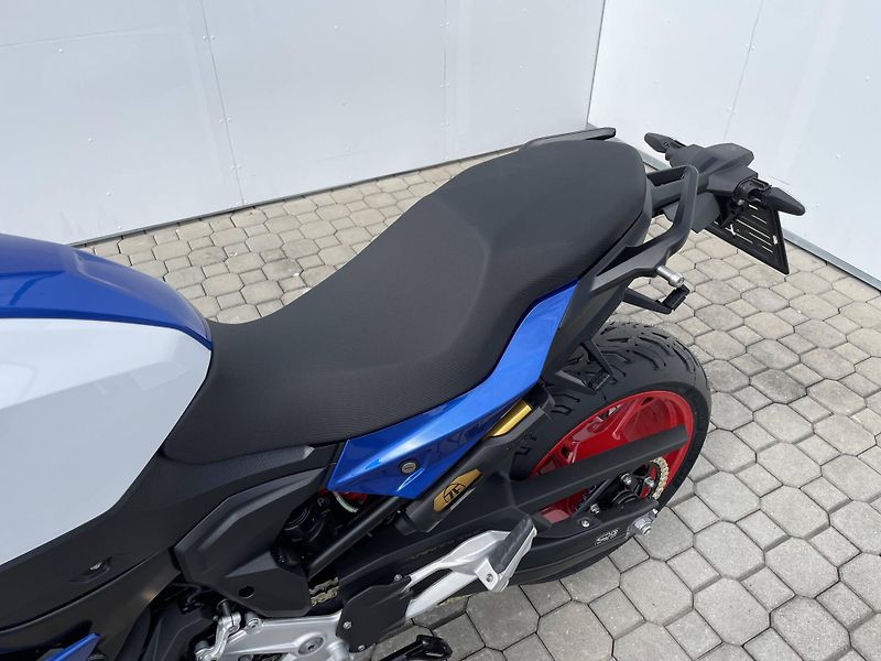 BMW (2026) F 900 XR - fotka 8 z 12