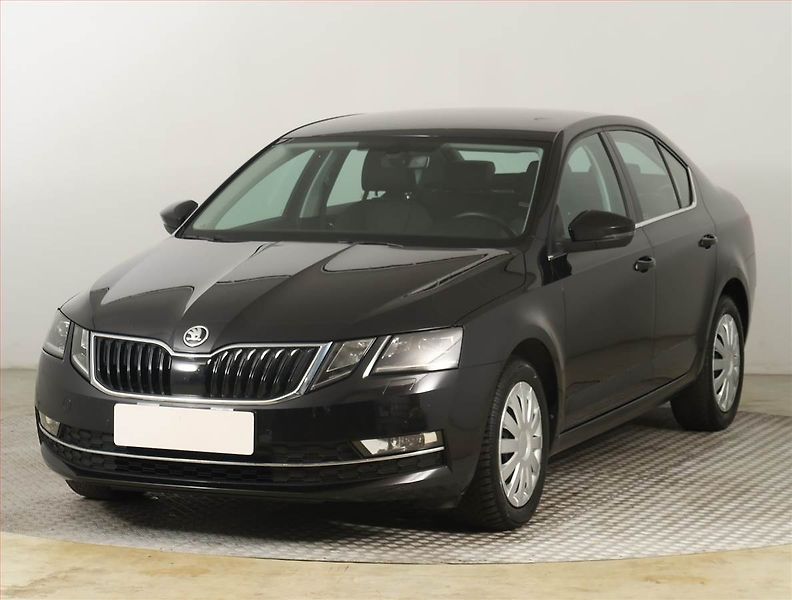 Škoda Octavia (2019) Style 1.6 TDI, ČR,1.maj - fotka 2 z 17