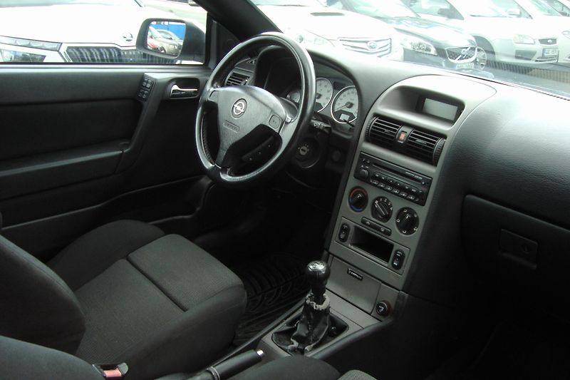 Opel Astra (2002) 1.6i,16V,Cabrio,Bertone,El.Stř - fotka 33 z 65