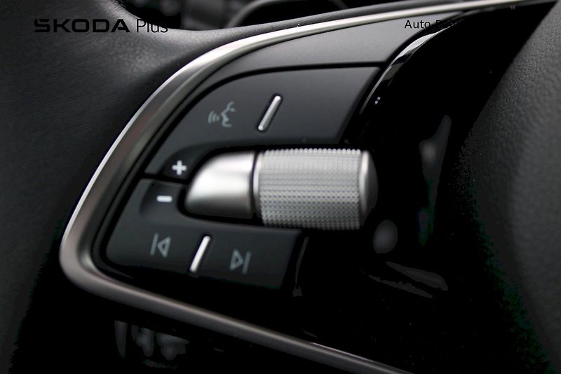 Škoda Superb (2025) 2.0 TDI 110 kW Selection - fotka 13 z 25