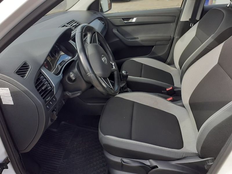 Škoda Fabia (2017) 1.2 TSi  NOVÉ ROZVODY - fotka 14 z 23