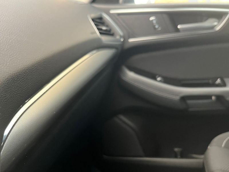 Ford S-MAX 2,5 HEV Titanium 7míst - fotka 54 z 70
