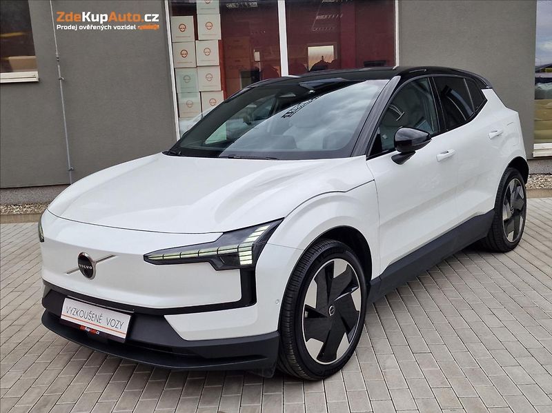 Volvo EX30 AWD Ultra Twin 315kW,ČR,1.Maj - fotka 1 z 48